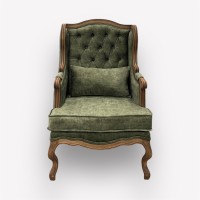 Интерьерное каминное кресло Сезарина с каретной стяжкой (капитоне) и мягкой подушкой