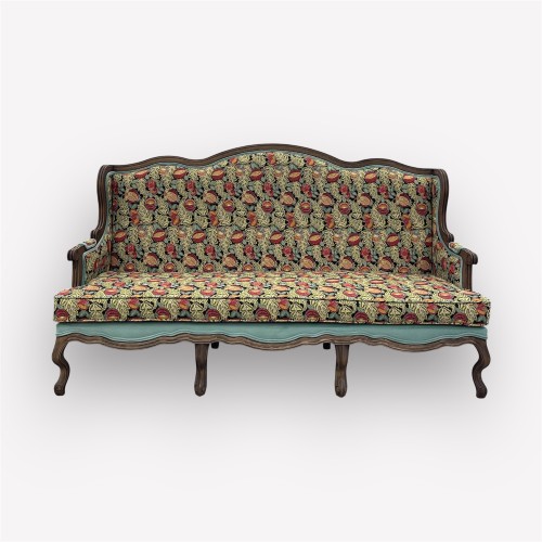 Трехместный диван Сезарина с ушами