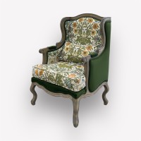 Интерьерное каминное кресло Сезарина с комбинированной обивкой из гобелена и мягкой подушкой