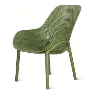 Пластиковые кресла