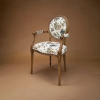 Стул Эдем с подлокотниками массив бука