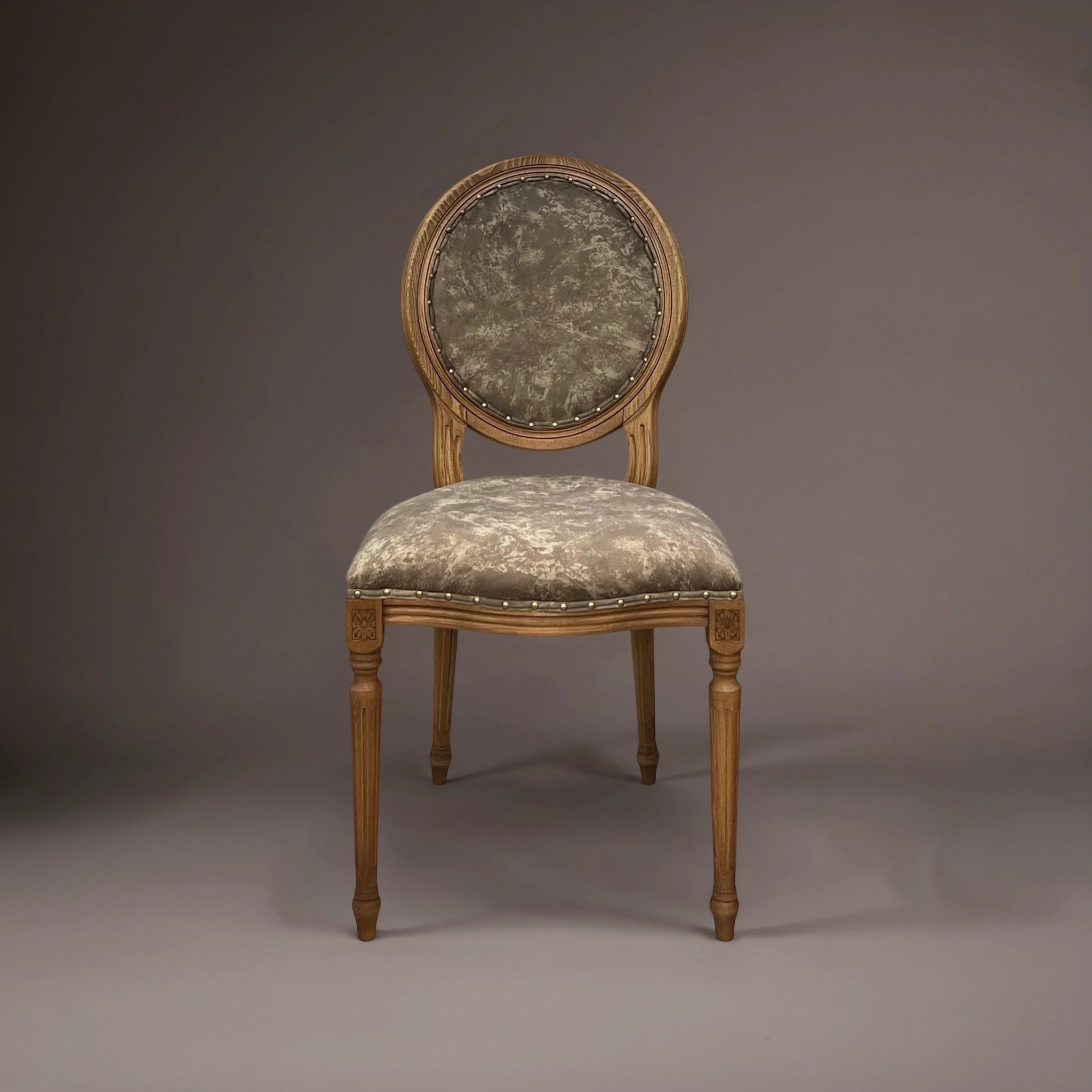 почему дизайнеры интерьера выбирают мебель из массива дерева?